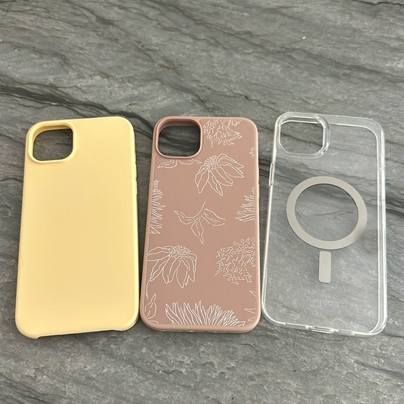 New iPhone 14 Plus three heyday cases. Silicone. The clear one comes with Magnet - Picture 1 of 4